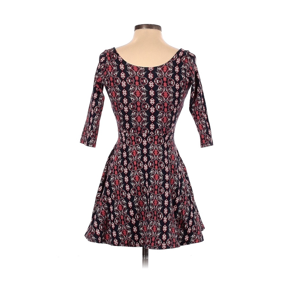 Hollister Short-Sleeve Patterned Skater Dress - Picture 2 of 7